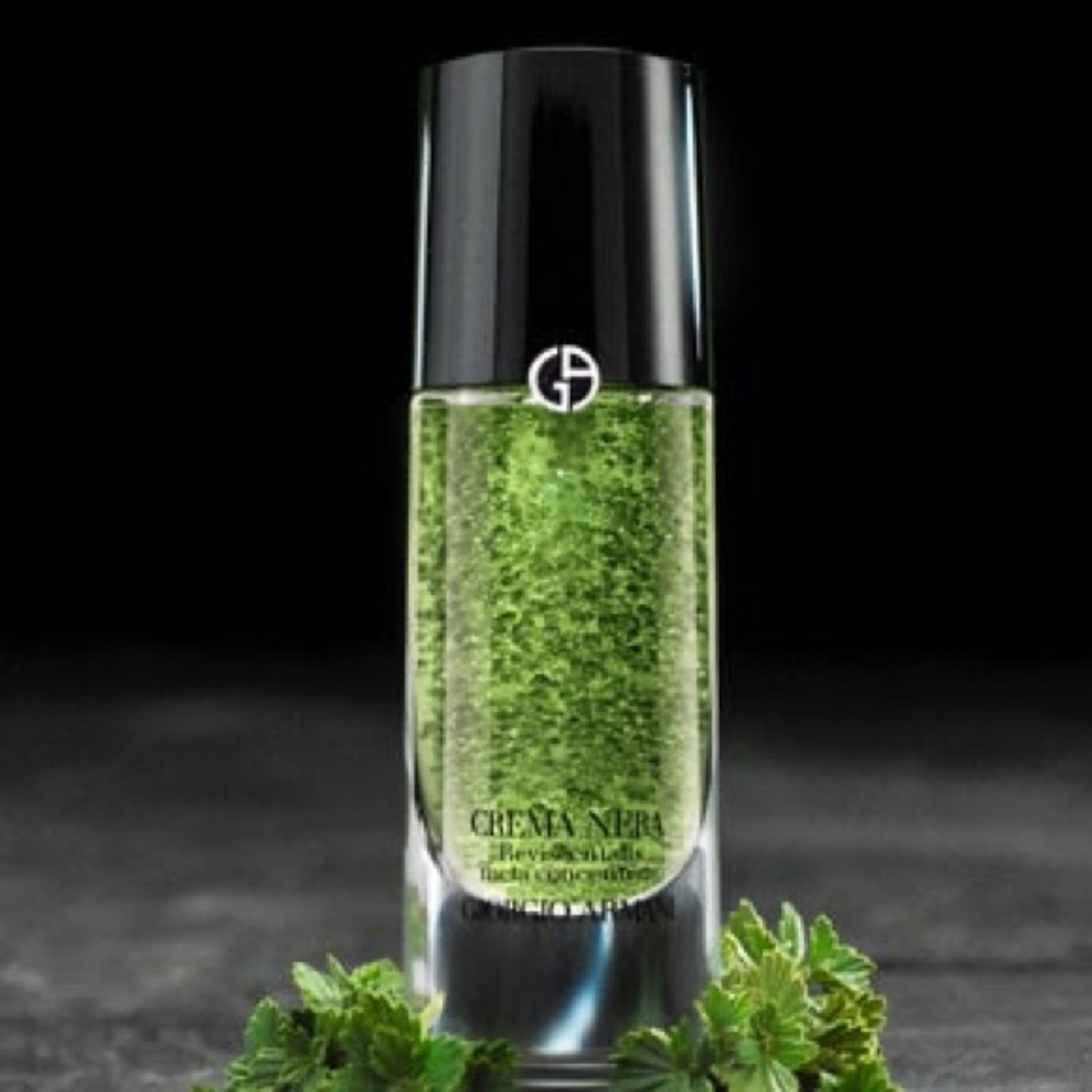Giorgio Armani Crema Nera Revitalizing Serum